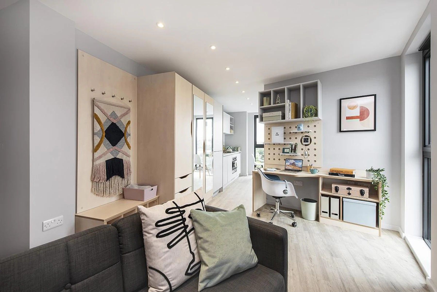 Executive Studio